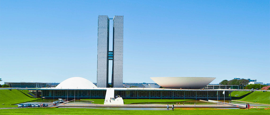 A Praça dos Três Poderes é outro ícone da arquitetura brasiliense