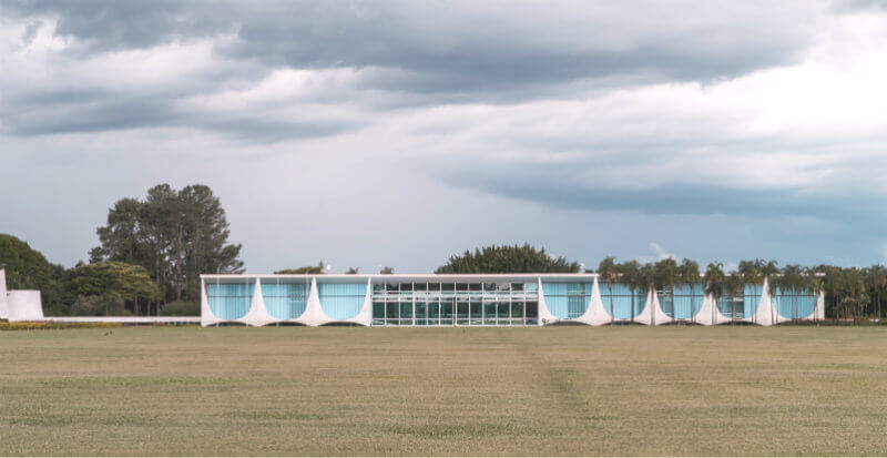 O tour mais concorrido de Brasília é a visita ao Palácio da Alvorada, residência oficial do presidente